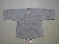 藏品(女用黑白圈點紋長袖上衣)的圖片